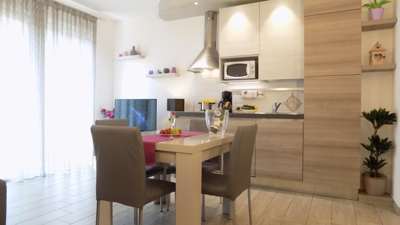 ברדולינו Millyholidays - Apartment Lilla - Center - Nearby Beach - Private Garden - Spa Pool מראה חיצוני תמונה