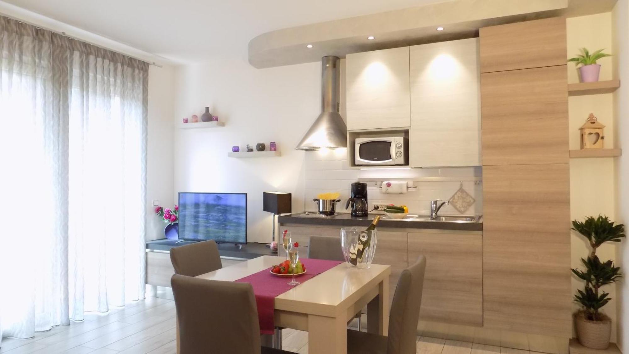 ברדולינו Millyholidays - Apartment Lilla - Center - Nearby Beach - Private Garden - Spa Pool מראה חיצוני תמונה